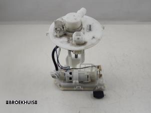 Gebruikte Tank element Pomp Toyota C-HR (X1,X5) 1.8 16V Hybrid Prijs € 100,00 Margeregeling aangeboden door Autobedrijf Broekhuis B.V.