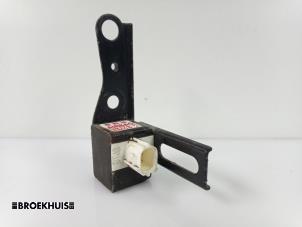 Gebruikte Airbag Sensor Toyota Yaris Verso (P2) 1.5 16V Prijs € 15,00 Margeregeling aangeboden door Autobedrijf Broekhuis B.V.