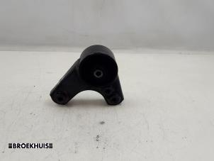 Gebruikte Motorsteun Hyundai Kona (OS) 39 kWh Prijs € 50,00 Margeregeling aangeboden door Autobedrijf Broekhuis B.V.