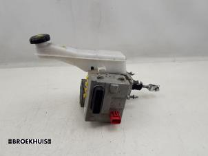 Gebruikte ABS Pomp Hyundai Kona (OS) 39 kWh Prijs € 400,00 Margeregeling aangeboden door Autobedrijf Broekhuis B.V.