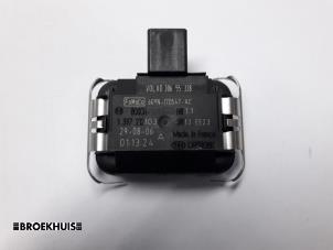 Gebruikte Sensor regen Ford Galaxy (WA6) 2.0 TDCi 16V 140 Prijs € 20,00 Margeregeling aangeboden door Autobedrijf Broekhuis B.V.