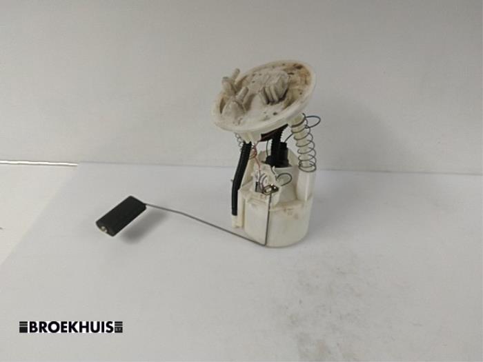 Gebruikte Tank element Pomp Renault Megane (BA) 1.4 16V Prijs € 25,00 Margeregeling aangeboden door Autobedrijf Broekhuis B.V.