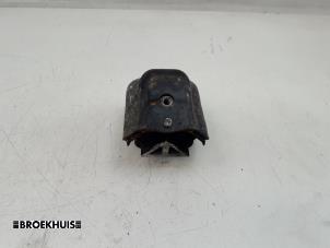 Gebruikte Motorrubber Volkswagen Crafter 2.0 BiTDI Prijs € 30,25 Inclusief btw aangeboden door Autobedrijf Broekhuis B.V.