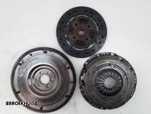 Gebruikte Koppelingsset (compleet) Volkswagen Golf VII Variant (AUVV) 1.2 TSI BlueMotion 16V Prijs € 50,00 Margeregeling aangeboden door Autobedrijf Broekhuis B.V.