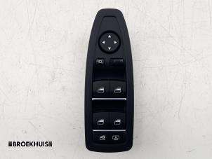 Gebruikte Raam schakelaar elektrisch BMW 3 serie (F30) 320i 2.0 16V Prijs € 45,00 Margeregeling aangeboden door Autobedrijf Broekhuis B.V.