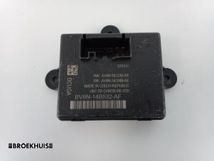 Gebruikte Deur module Ford Focus 3 1.6 EcoBoost 16V Prijs € 20,00 Margeregeling aangeboden door Autobedrijf Broekhuis B.V.