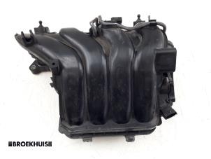 Gebruikte Inlaatspruitstuk Hyundai iX35 (LM) 1.6 GDI 16V Prijs € 100,00 Margeregeling aangeboden door Autobedrijf Broekhuis B.V.