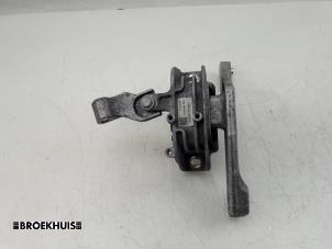 Gebruikte Motorsteun Volkswagen Golf VII (AUA) 1.4 GTE 16V Prijs € 100,00 Margeregeling aangeboden door Autobedrijf Broekhuis B.V.