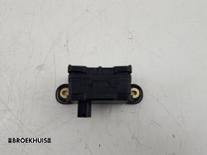 Gebruikte Esp Duo Sensor Suzuki Grand Vitara II (JT) 2.0 16V Prijs € 30,00 Margeregeling aangeboden door Autobedrijf Broekhuis B.V.