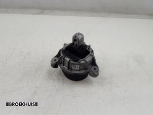 Gebruikte Motorsteun BMW 5 serie Touring (F11) 520d 16V Prijs € 40,00 Margeregeling aangeboden door Autobedrijf Broekhuis B.V.