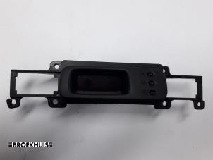 Gebruikte Uurwerk Hyundai Accent II/Excel II/Pony 1.3i 12V Prijs € 10,00 Margeregeling aangeboden door Autobedrijf Broekhuis B.V.