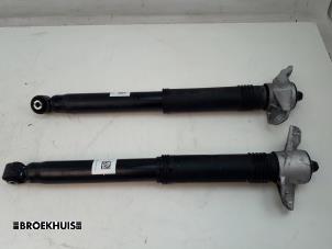 Gebruikte Schokdemper set Polestar Polestar 2 78kWh Long Range Dual Motor Prijs € 200,00 Margeregeling aangeboden door Autobedrijf Broekhuis B.V.