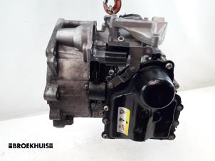 Gebruikte Automaatbak Skoda Karoq 1.5 TSI 16V Prijs € 1.450,00 Margeregeling aangeboden door Autobedrijf Broekhuis B.V.