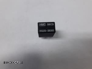 Gebruikte Relais Hyundai Trajet Prijs € 5,00 Margeregeling aangeboden door Autobedrijf Broekhuis B.V.