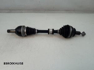 Gebruikte Cardanas links-voor (VWA) Mercedes GLB (247.6) 1.3 GLB-200 Turbo 16V Prijs € 450,00 Margeregeling aangeboden door Autobedrijf Broekhuis B.V.