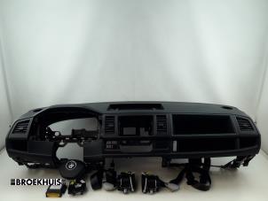 Gebruikte Module + Airbag Set Volkswagen Transporter T6 2.0 TDI 150 Prijs € 1.512,50 Inclusief btw aangeboden door Autobedrijf Broekhuis B.V.