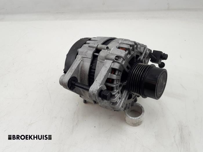 Gebruikte Dynamo Hyundai Tucson (TL) 1.6 T-GDi 16V 2WD Prijs € 100,00 Margeregeling aangeboden door Autobedrijf Broekhuis B.V.