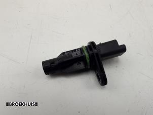 Gebruikte Krukas sensor Renault Master III (MA/MB/MC/MD/MH/MF/MG/MH) 2.3 dCi 135 16V FWD Prijs € 30,25 Inclusief btw aangeboden door Autobedrijf Broekhuis B.V.