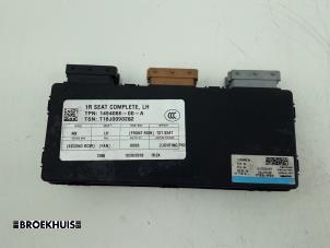 Gebruikte Stoel Rails links Tesla Model X 75D Prijs € 175,00 Margeregeling aangeboden door Autobedrijf Broekhuis B.V.