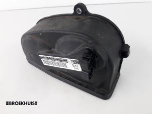 Gebruikte Distributiedeksel Volkswagen Up! (121) 1.0 12V 60 Prijs € 15,00 Margeregeling aangeboden door Autobedrijf Broekhuis B.V.