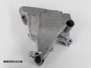 Gebruikte Motorsteun Volkswagen Up! (121) 1.0 12V 60 Prijs € 20,00 Margeregeling aangeboden door Autobedrijf Broekhuis B.V.