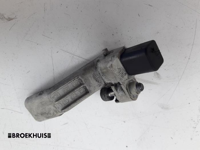 Gebruikte Krukas sensor Skoda Octavia Combi (5EAC) 1.6 TDI GreenTec 16V Prijs € 15,00 Margeregeling aangeboden door Autobedrijf Broekhuis B.V.