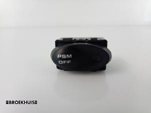 Gebruikte Schakelaar Porsche 911 (996) 3.6 Carrera 4 24V Prijs € 20,00 Margeregeling aangeboden door Autobedrijf Broekhuis B.V.