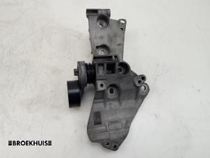 Gebruikte Dynamosteun onder Mercedes Citan (415.6) 1.5 109 CDI Prijs op aanvraag aangeboden door Autobedrijf Broekhuis B.V.