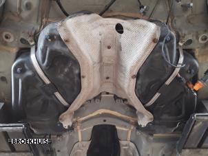 Gebruikte Tank Mercedes ML II (164/4JG) 3.0 ML-280 CDI 4-Matic V6 24V Prijs € 150,00 Margeregeling aangeboden door Autobedrijf Broekhuis B.V.