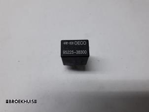 Gebruikte Relais Kia Sportage (JE) Prijs € 5,00 Margeregeling aangeboden door Autobedrijf Broekhuis B.V.