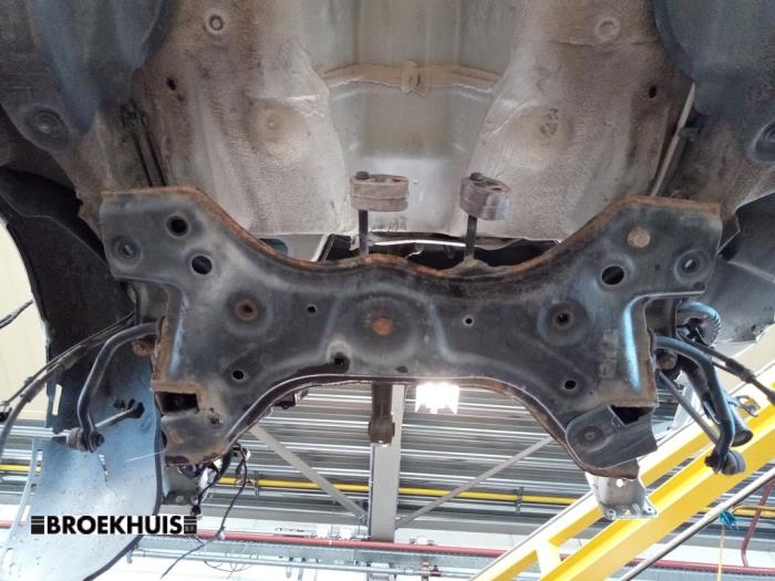 Gebruikte Subframe Skoda Citigo 1.0 12V Prijs € 50,00 Margeregeling aangeboden door Autobedrijf Broekhuis B.V.