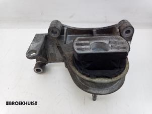 Gebruikte Motorsteun Fiat 500 (312) 0.9 TwinAir 80 Prijs € 30,00 Margeregeling aangeboden door Autobedrijf Broekhuis B.V.