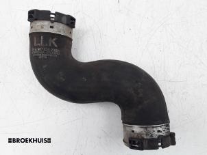 Gebruikte Intercooler Slang Mercedes Sprinter 3,5t (907.6/910.6) 316 CDI 2.1 D RWD Prijs € 36,30 Inclusief btw aangeboden door Autobedrijf Broekhuis B.V.