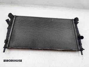 Gebruikte Radiateur Ford Focus 2 Wagon 1.6 16V Prijs € 20,00 Margeregeling aangeboden door Autobedrijf Broekhuis B.V.