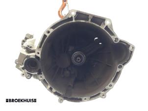 Gebruikte Versnellingsbak Ford Fusion 1.6 16V Prijs € 100,00 Margeregeling aangeboden door Autobedrijf Broekhuis B.V.