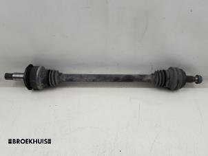 Gebruikte Aandrijfas rechts-achter Mercedes C Estate (S205) C-180 1.6 16V BlueEfficiency Prijs € 50,00 Margeregeling aangeboden door Autobedrijf Broekhuis B.V.