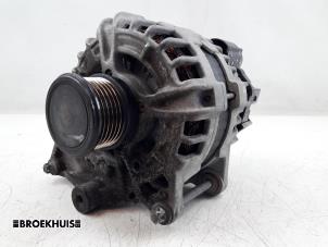 Gebruikte Dynamo Mercedes C Estate (S205) C-180 1.6 16V BlueEfficiency Prijs € 125,00 Margeregeling aangeboden door Autobedrijf Broekhuis B.V.