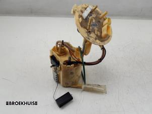 Gebruikte Tank element Pomp Landrover Range Rover Velar (LY) 3.0 D300 AWD Prijs € 150,00 Margeregeling aangeboden door Autobedrijf Broekhuis B.V.