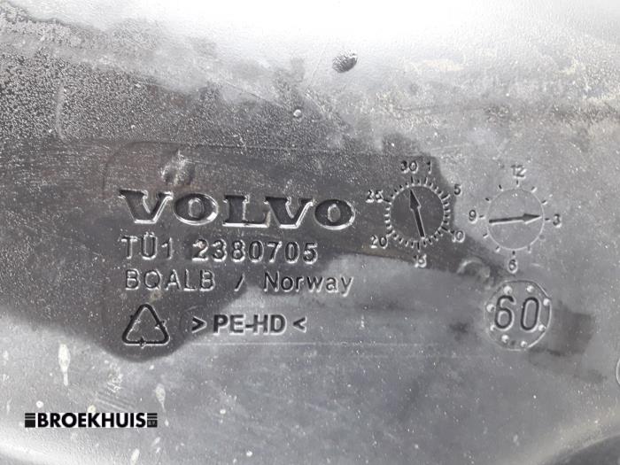 Brandstoftank van een Volvo V70 (BW) 2.4 D 20V 2009