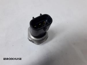 Gebruikte Drukschakelaar airco Lexus CT 200h 1.8 16V Prijs € 15,00 Margeregeling aangeboden door Autobedrijf Broekhuis B.V.