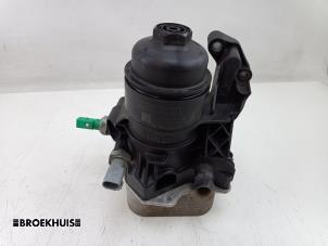 Gebruikte Oliefilterhuis Skoda Kodiaq 2.0 TDI 150 16V Prijs € 40,00 Margeregeling aangeboden door Autobedrijf Broekhuis B.V.