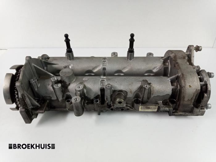 Gebruikte Nokkenashuis Opel Corsa E 1.3 CDTi 16V ecoFLEX Prijs € 200,00 Margeregeling aangeboden door Autobedrijf Broekhuis B.V.