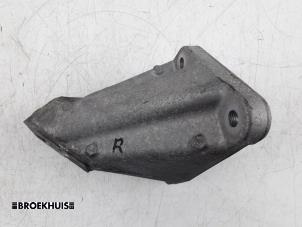 Gebruikte Motorsteun BMW 6 serie (F12) M6 V8 32V TwinPower Turbo Prijs € 45,00 Margeregeling aangeboden door Autobedrijf Broekhuis B.V.