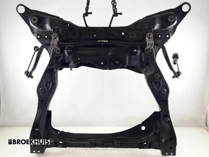Gebruikte Subframe Volvo V90 II (PW) 2.0 T5 16V Prijs € 500,00 Margeregeling aangeboden door Autobedrijf Broekhuis B.V.