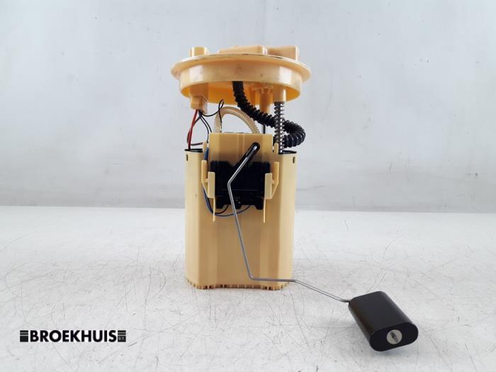 Gebruikte Tank element Pomp Ford Transit Courier 1.5 TDCi 75 Prijs € 72,60 Inclusief btw aangeboden door Autobedrijf Broekhuis B.V.