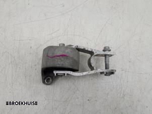 Gebruikte Motorrubber Volvo V90 II (PW) 2.0 T5 16V Prijs € 25,00 Margeregeling aangeboden door Autobedrijf Broekhuis B.V.