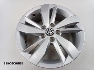 Gebruikte Velg Volkswagen Polo VI (AW1) 1.0 TSI 12V Prijs € 175,00 Margeregeling aangeboden door Autobedrijf Broekhuis B.V.