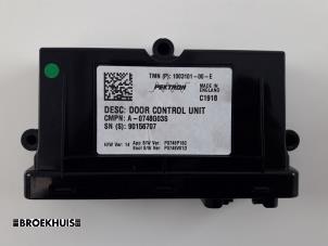 Gebruikte Centrale Deurvergrendelings Module Tesla Model S 75D Prijs € 40,00 Margeregeling aangeboden door Autobedrijf Broekhuis B.V.