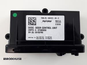 Gebruikte Centrale Deurvergrendelings Module Tesla Model S 75D Prijs € 40,00 Margeregeling aangeboden door Autobedrijf Broekhuis B.V.