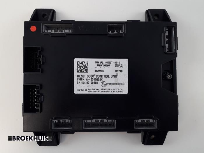 Gebruikte Computer Body Control Tesla Model S 75D Prijs € 200,00 Margeregeling aangeboden door Autobedrijf Broekhuis B.V.